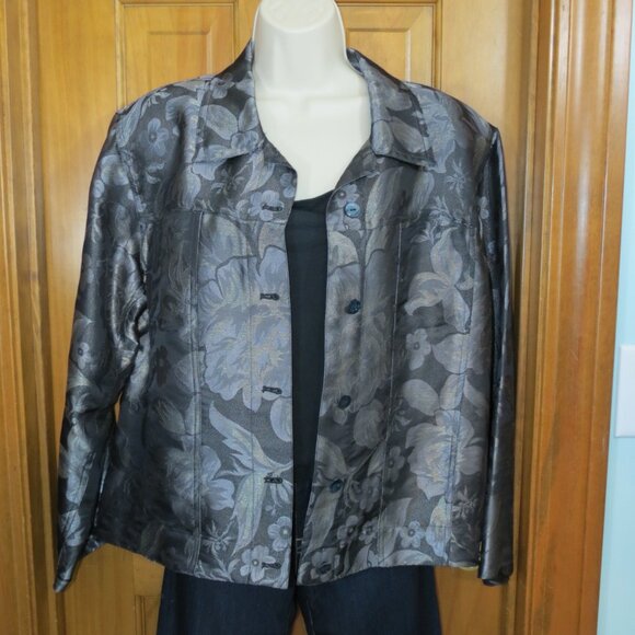 Chico's Tones of Grey Top/Jacket Unlined Jean Jacket Style Size 3 - Picture 7 of 10